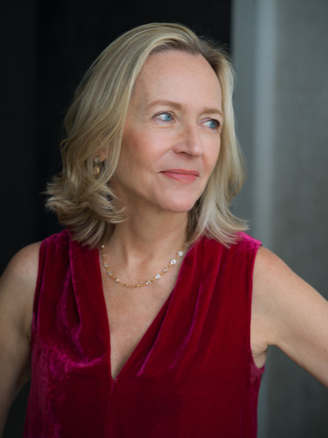 Photo of Liza Mundy