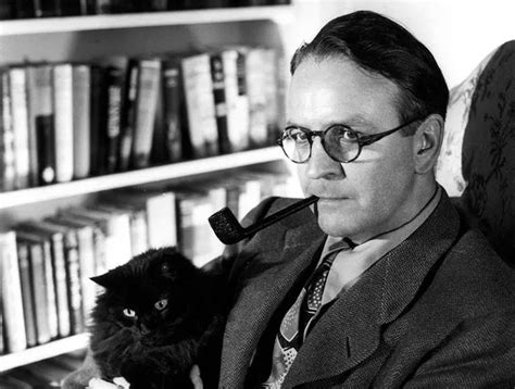 Photo of Raymond Chandler