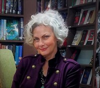 Photo of Faith Hunter