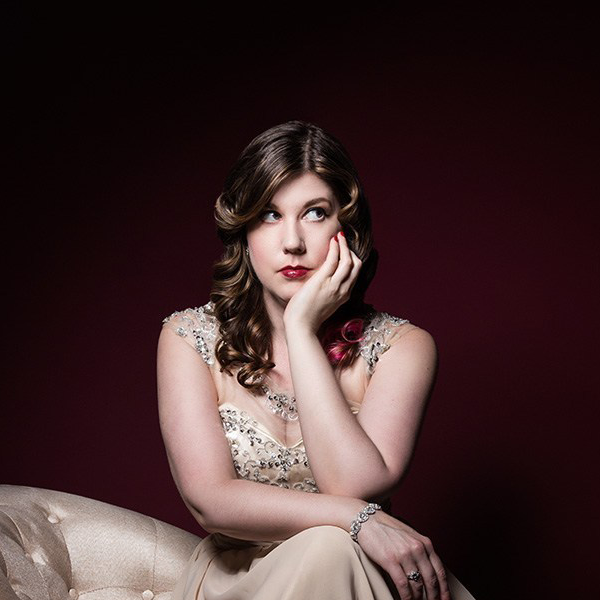 Photo of Maureen Johnson
