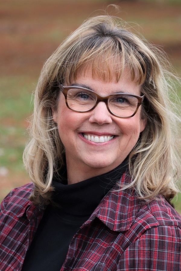 Photo of Victoria Bylin