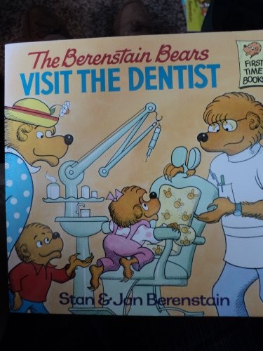 Cover of The Berenstain Bears Visit the Dentist