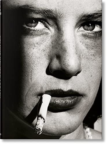 Cover of Helmut Newton. Legacy